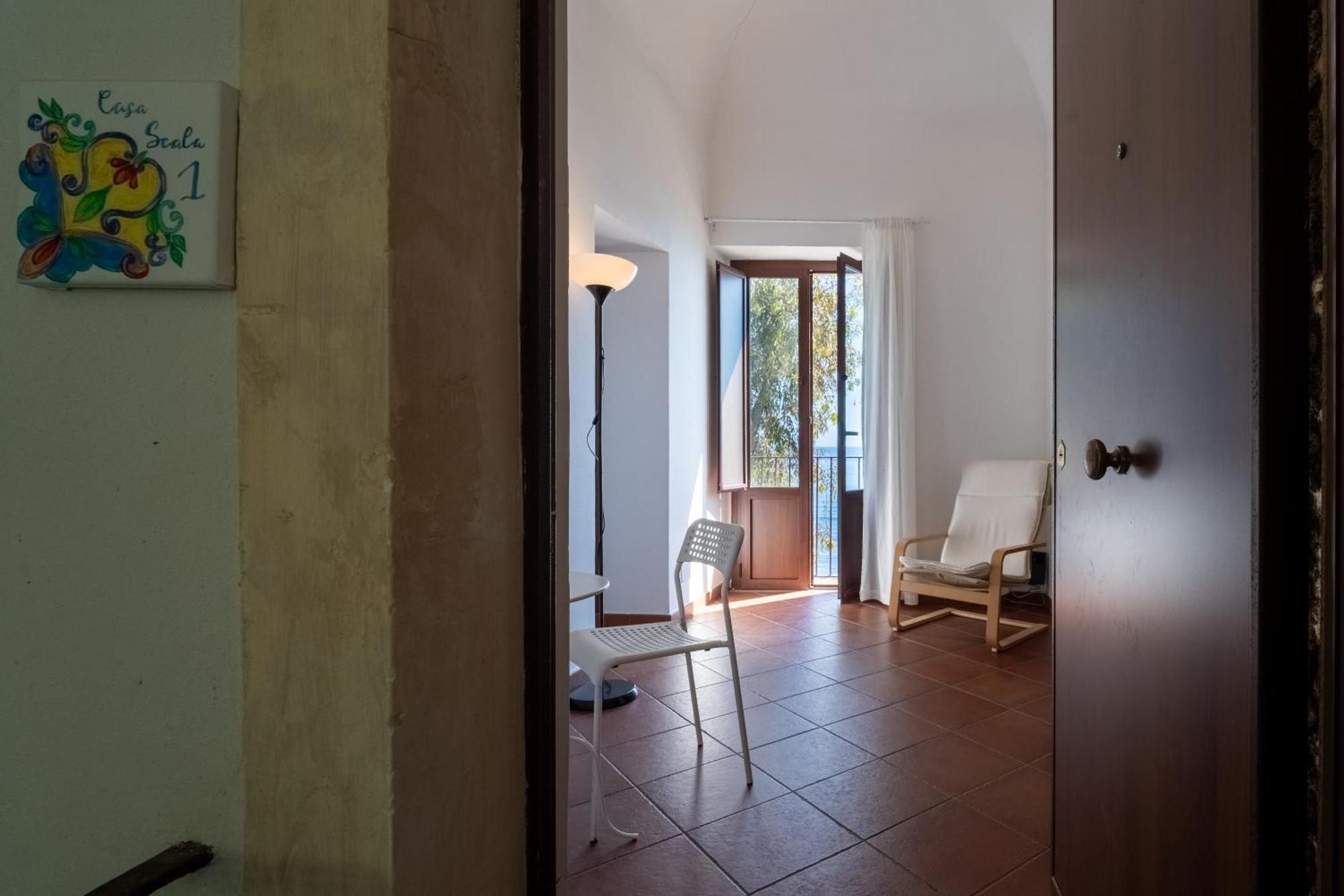 Casa Scala Hotel Ачиреале Екстериор снимка